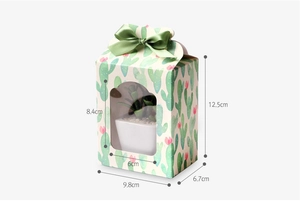 Detailed size specifications for cactus print paper gift box with clear window and bow