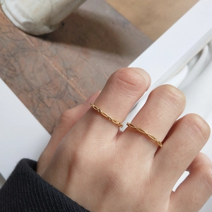 Minimalist S925 sterling silver rings with 18k gold plating in rope and bead textures
