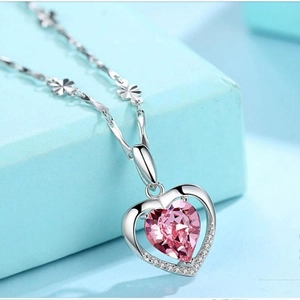 Collana cuore argento con cristallo rosa e catena floreale in scatola regalo blu