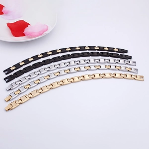 Multiple colors of titanium steel link bracelets for couples in gold silver and black