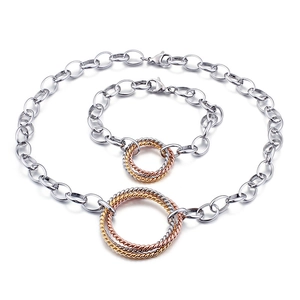 Three-tone interlocking ring pendant necklace and bracelet set in polished titanium steel