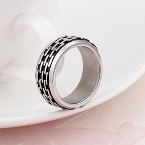 304 stainless steel ring with black chain inlay and retro industrial finish