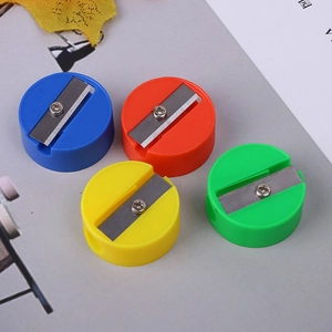 Miniafiladores redondos en azul, rojo, amarillo y verde para estudiantes