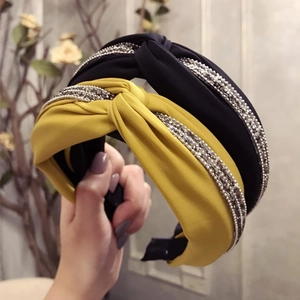 Serre-tête noué pour femme avec double rangée de strass en jaune et noir élégant