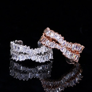 Bague en Cuivre Ajustable de Luxe avec Zirconia pour Femme Plaquée Or Rose Argent Zirconia Taille Rectangle Micro-serti Bague Ouverte Bijoux