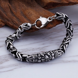 Vintage titanium steel skull bracelet with Byzantine chain for men in punk style