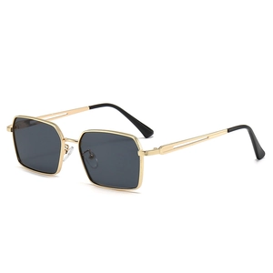 Lunettes De Soleil Carrées Rétro Monture Métallique Branches Creuses Texturées UV400 Mode Voyage Hommes Femmes