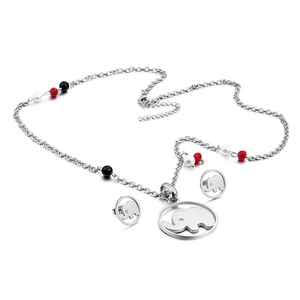 Parure collier éléphant argenté avec perles colorées et boucles d'oreilles clous assorties