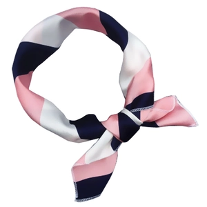 Carré de soie rayé rose et bleu marine pour femme avec un nœud élégant et brillant