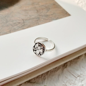 Minimalist 925 silver vintage portrait relief open ring on a clean white background