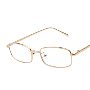 Gafas de sol rectangulares de metal dorado con lentes transparentes para un look de moda