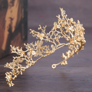Couronne dorée exquise au design baroque de libellule et de branche avec cristaux étincelants