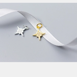 Élégant pendentif étoile en argent S925 avec zircons scintillants en finitions or et argent