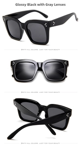 Drei Ansichten der schwarzen quadratischen Sonnenbrille mit grauen Gläsern und Nieten