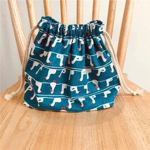 Sac à bento japonais avec motifs d'oies blanches et détails de cordon en coton épais