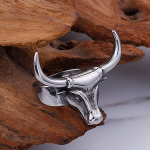 Punk style bull head ring made of titanium steel with a vintage silver finish for men