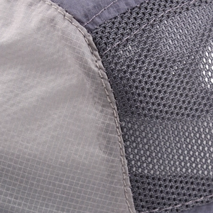 Quick-dry breathable baseball cap made of grey ripstop nylon and mesh fabric for sun protection