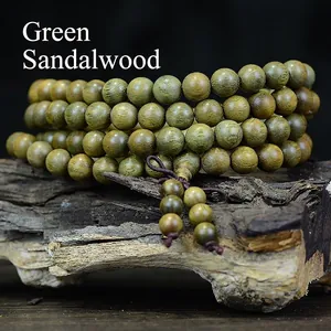 Collier mala authentique en bois de santal vert à 108 perles avec pompon élégant