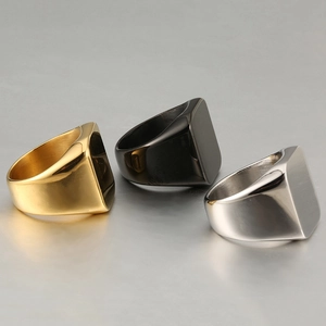 Anillos de sello minimalistas de acero de titanio pulido para hombre en oro, negro y plata