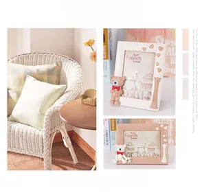 Detail of cute bear photo frame with 3D heart relief and tree bark texture design