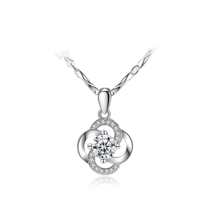 925 silver plated four-leaf clover rotating necklace with sparkling crystals and main stone