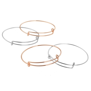 Adjustable wire expansion bracelets in rose gold and silver finish, set of four rings