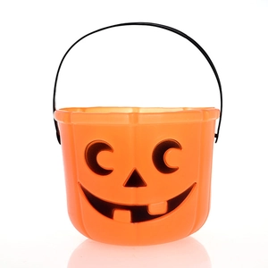 Classic orange Halloween pumpkin bucket with black handle for trick or treating decoration