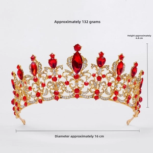 Golden Baroque crown detail with dimensions: 132g weight, 6.8cm height, and 16cm diameter