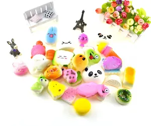 Detailliertes Sortiment an weichen PU Squishy Spielzeugen mit Panda-Brot und Donuts