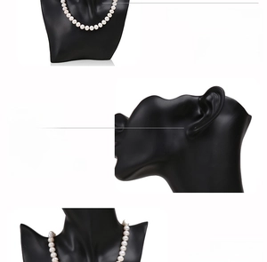 Vue détaillée du présentoir buste noir mat pour colliers et boucles d'oreilles