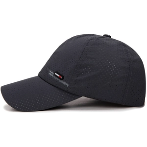Dunkelgraue atmungsaktive Schnelltrocknende Sport-Baseballkappe mit Mesh-Löchern