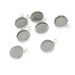 Polished stainless steel round bezel trays for pendants in multiple sizes for jewelry making