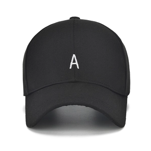 Casquette de baseball classique en coton noir avec broderie A et visière courbée