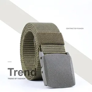 Legergroene nylon canvas riem met een matte kunststof automatische gesp voor tactisch gebruik