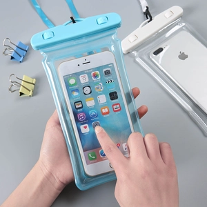Universal waterproof phone pouch with touch screen sensitivity for underwater photography