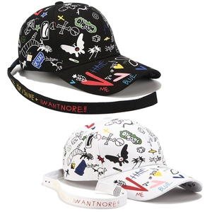 Casquettes de baseball graffiti avec de longues lanières style mode de rue noir et blanc
