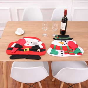 Sets de table de Noël Père Noël et Bonhomme de neige sur table en bois pour dîner