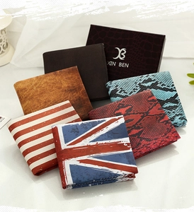 Short vintage men's wallets in leather, snake pattern, and national flag designs with gift box