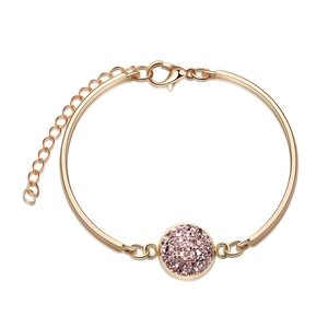 Detail of rose gold round druzy quartz bracelet featuring lobster clasp and extension chain