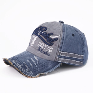 Vintage-Baseballcap mit Rebel-Stickerei und Patchwork aus gewaschenem Denim-Stoff