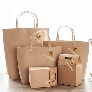 Kraft Paper Gift Bag Box With Artificial Flower Decoration Retro Minimalist Birthday Wedding Party Favor Packaging Tote
