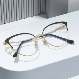 Fashionable cat-eye blue light blocking glasses with black and gold hollowed metal frame