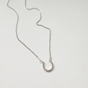 Horseshoe Pendant Necklace 925 Sterling Silver Shiny Zirconia Minimalist Round Buckle Clavicle Chain Jewelry For Women