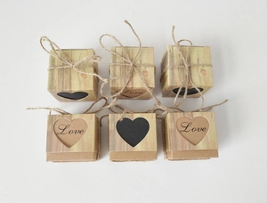 Sechser-Set Mini-Kraftpapier-Geschenkboxen mit Herz-Ausschnitt und rustikalem Hanfseil