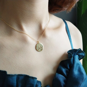 925 Sterling silver gold-plated necklace featuring a minimalist round face line art pendant