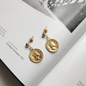 925 silver gold coin stud earrings featuring Queen Elizabeth II portrait design