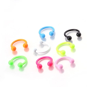 Anelli da naso a ferro di cavallo in acciaio inossidabile neon colorati per piercing viso