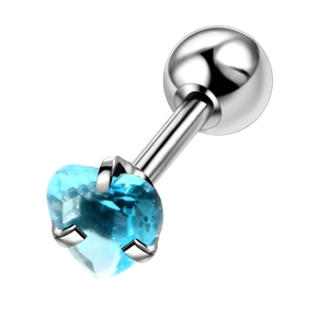 Dettaglio dell'orecchino a cuore con zircone blu e chiusura a vite in acciaio inox