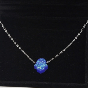 Hamsa Hand Pendant Necklace Shimmering Synthetic Opal Resin Fatima Hand Jewelry For Women Girls Elegant Accessory