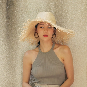Raffia Straw Sun Hat Women Oversized Frayed Edge Beach Vacation Large Brim Breathable Summer Outdoor Travel Accessory